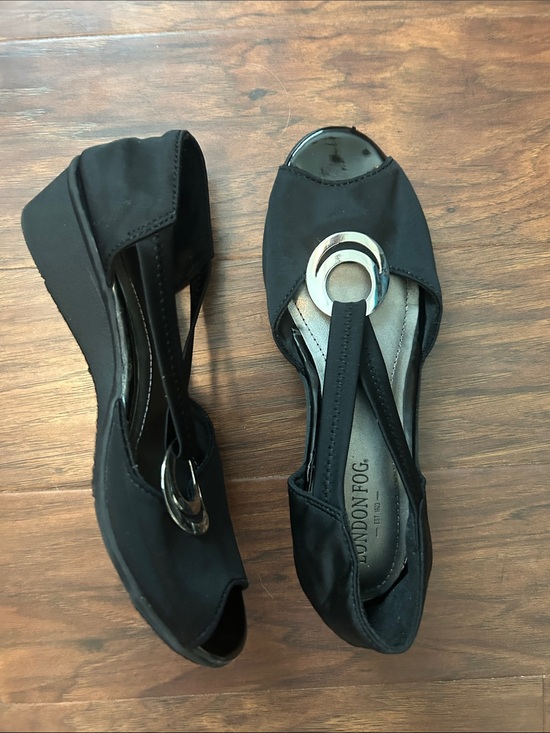 London Fog Shoes - London Fog Black Open-Toe Slingback Wedge Sandals with Silver Rings 7